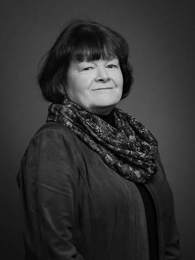 Kristin Dexter